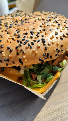 Comentarii opinii despre Quick Oostakker