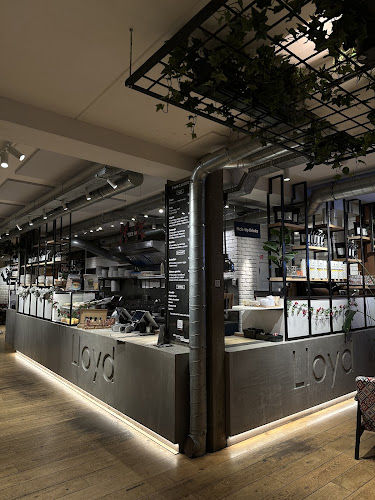 Lloyd Coffee Eatery Louise