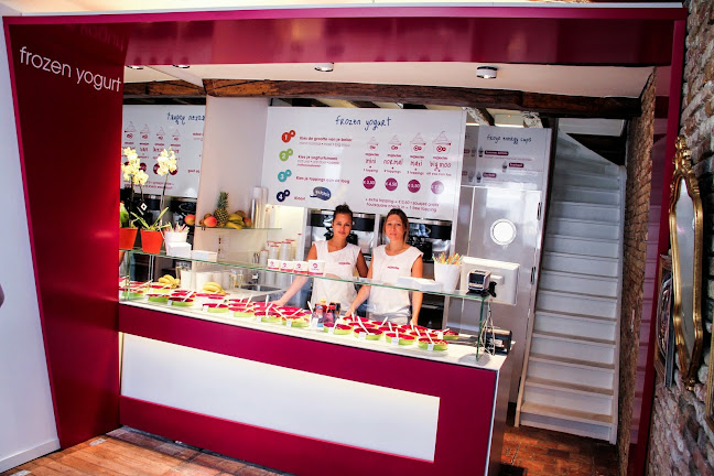 Moochie Fabulous Frozen Yogurt Gent