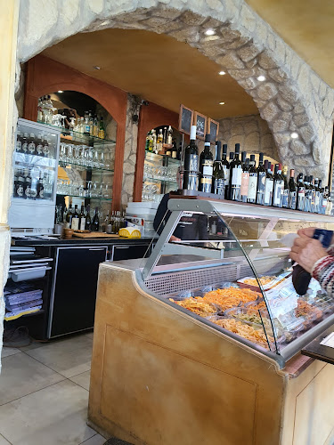 Pl. de l'Altitude Cent 3, 1190 Forest