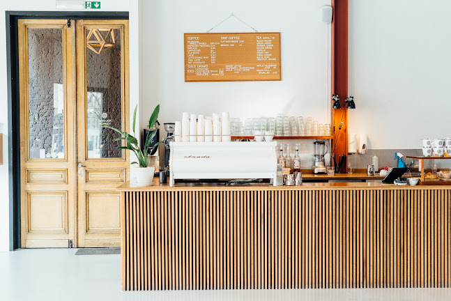Comments and reviews of Kolonel Coffee Roastery - location south