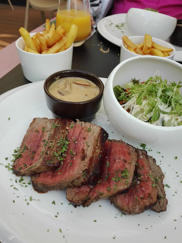 Comments and reviews of Le Couver