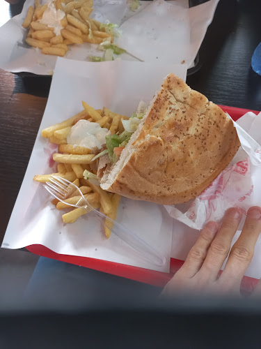 Comentarii opinii despre Pita Planet Frituur