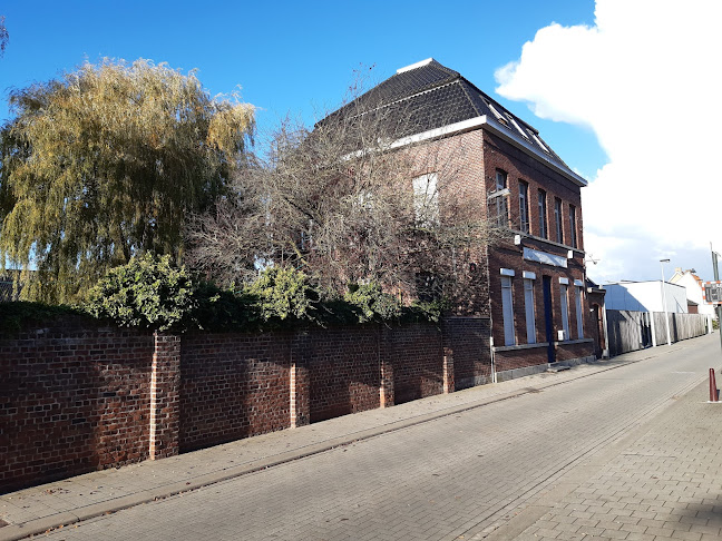 Comments and reviews of Jeugdhuis Den Couter