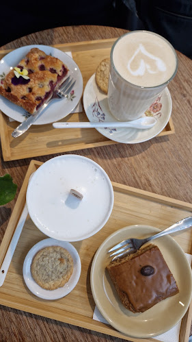 Comentarii opinii despre ricki koffie&boek Kessel-Lo