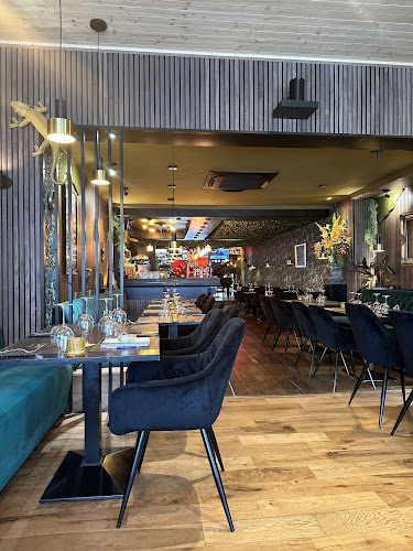 La Plancha Open Times