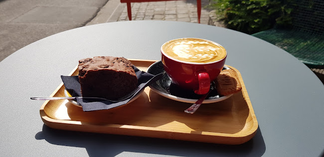 http://www.take-five-espressobar.be/