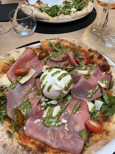 B.Sports Brasserie