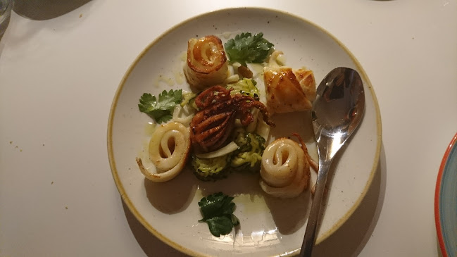 Comments and reviews of Strofilia