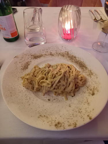 Comentarii opinii despre Au Gusto Wine & Dine