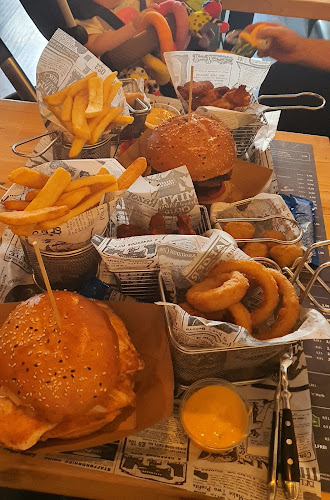 Danny's Burger & Grill Phone number