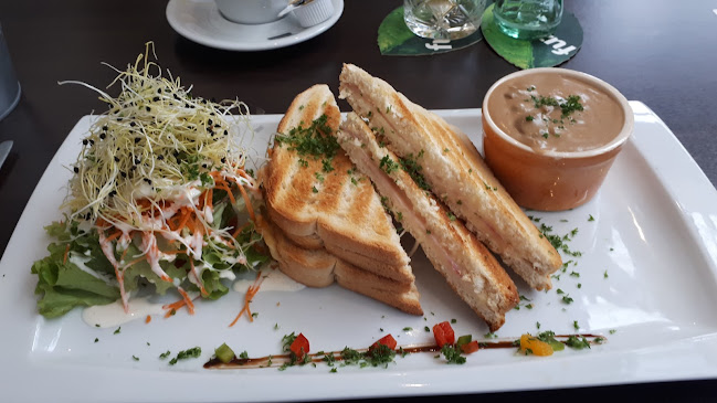 Comentarii opinii despre Bistro & ijssalon Passion