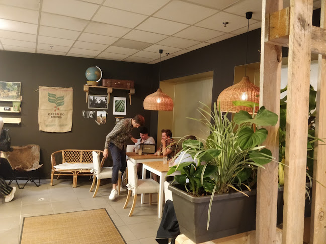 Nana Cafe Open Times