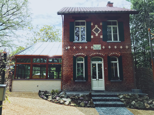 Chalet des Bruyères Phone number