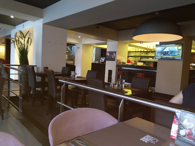 Comentarii opinii despre 5th Avenue