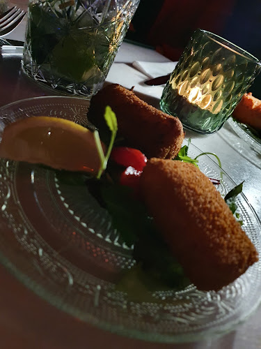 Comments and reviews of Le Bloom Bar