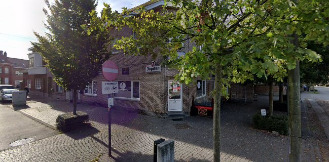 Comments and reviews of Charlie's Bar